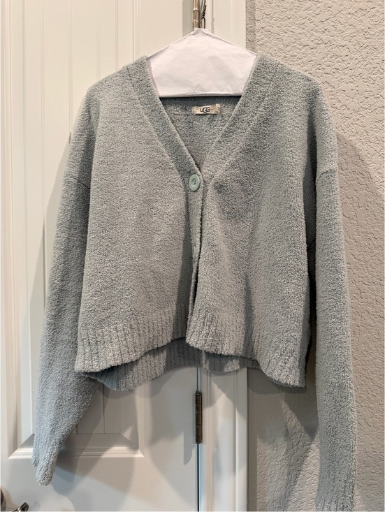 UGG Sweaters - UGG Cozy Light Gray Button-Up Cardigan Sweater Size Large
